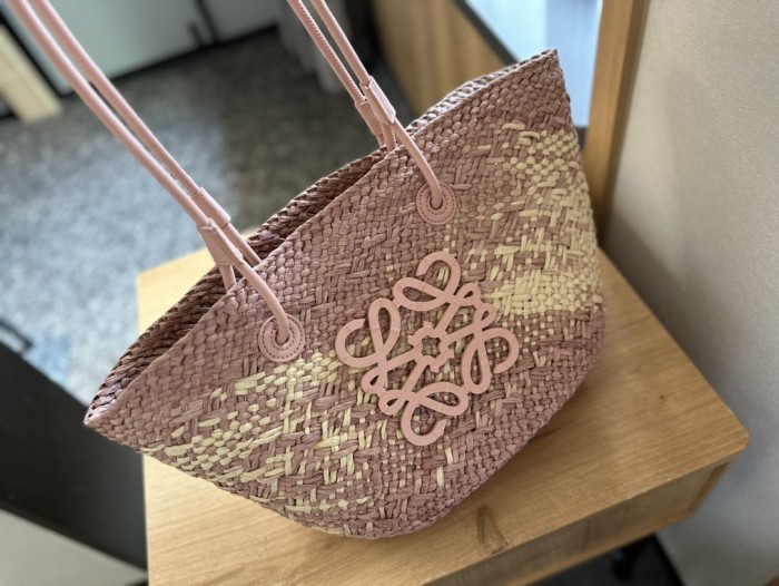 Straw bag ,3A , size 28x25cm ,no box,  B68-6099-6103