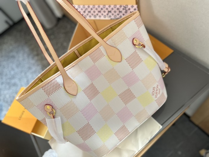 Split Leather  bag ,3A , size 32x28cm ,no box,  B68-6090-6091