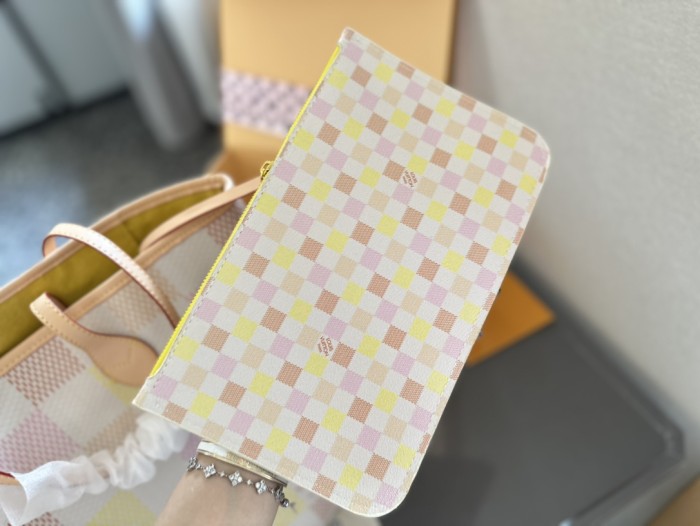 Split Leather  bag ,3A , size 32x28cm ,no box,  B68-6090-6091