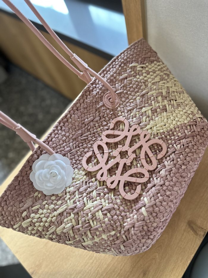 Straw bag ,3A , size 28x25cm ,no box,  B68-6099-6103