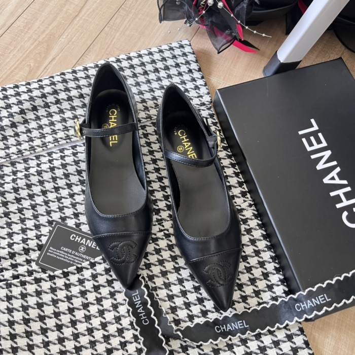 Women flat shoes,  size 35-40, SS60-2349-2351