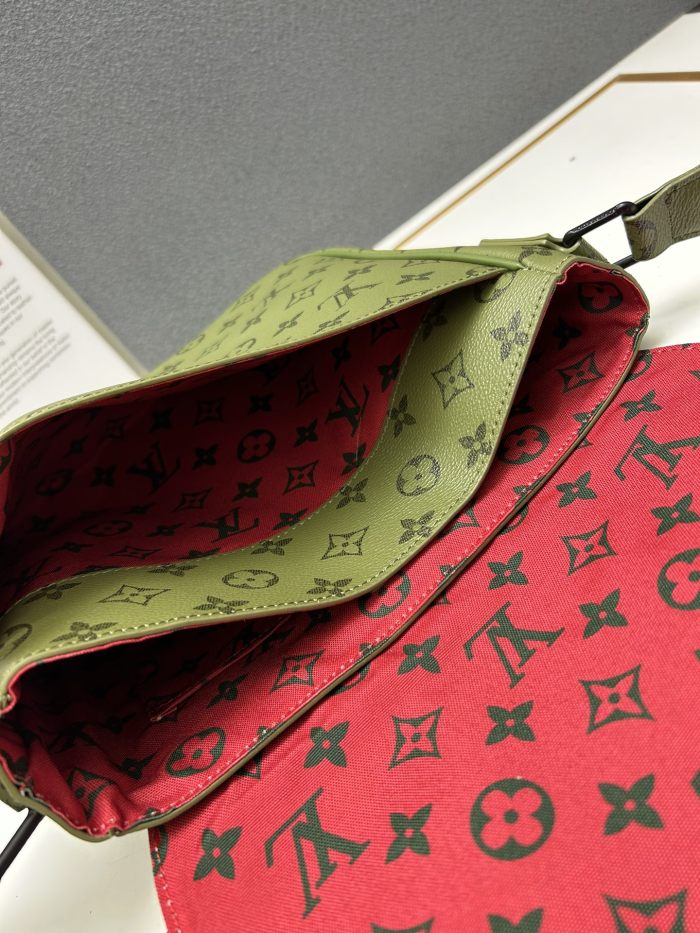 Canvas leather  bag ,5A,size 25X22X7cm, no box, B110-236-237