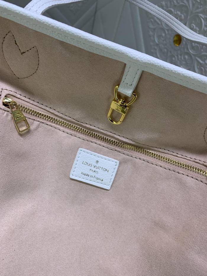 Canvas leather  bag ,5A,size 31x28x14cm, no box, B110-235