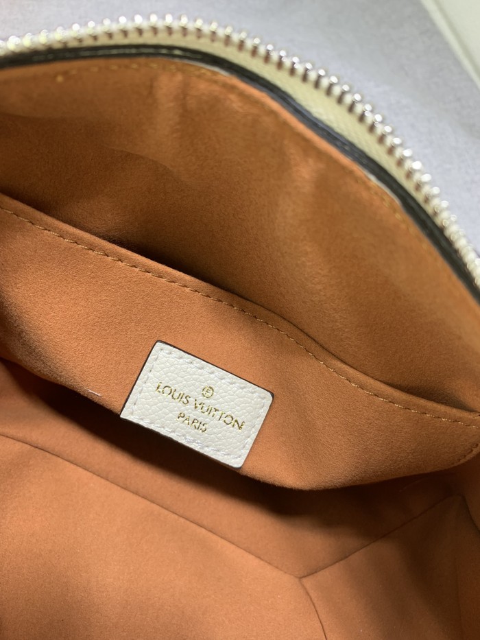 M24114 Canvas leather  bag ,5A,size 32x29x13cm, no box, B110-230