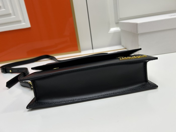 Canvas leather  bag ,5A,size 22x11x6cm, no box, B110-223