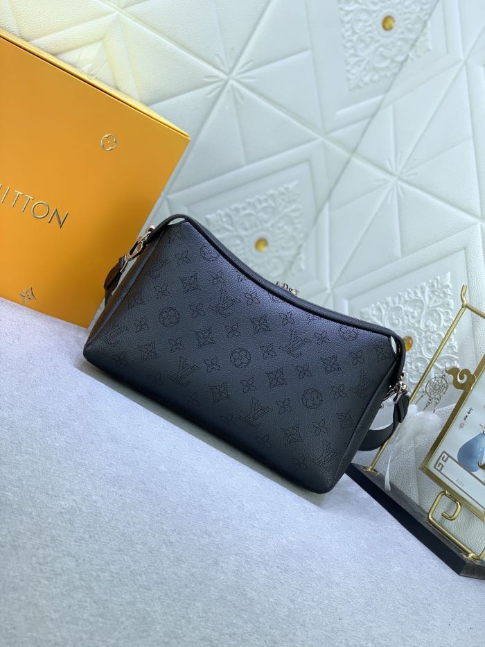 M24132 Canvas leather  bag ,5A,size 32x29x13cm, no box, B110-228
