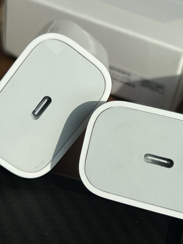 Iphone fast charger: charging head +1 meter long cable. 55% charge in 30 minutes,headset-8