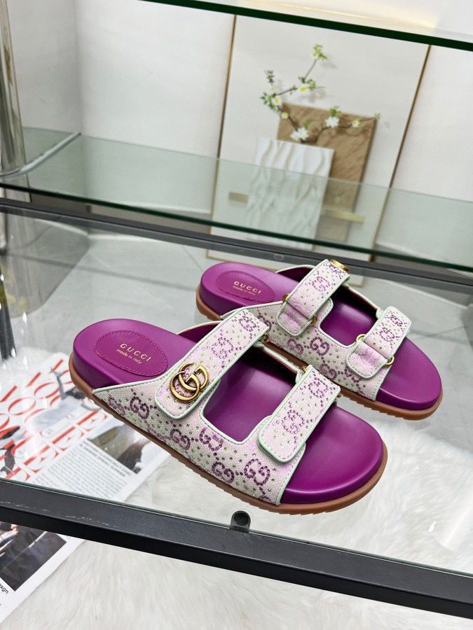top quality  Leather flat slipper shoes, with box, size 35-45, SS88-654-655