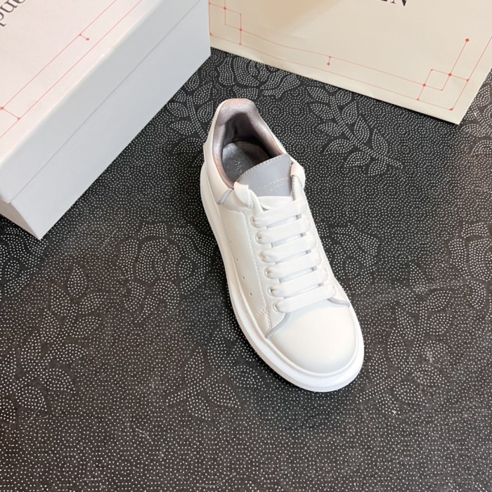Women men runner flat shoes,  size 34-45, SS70-1981