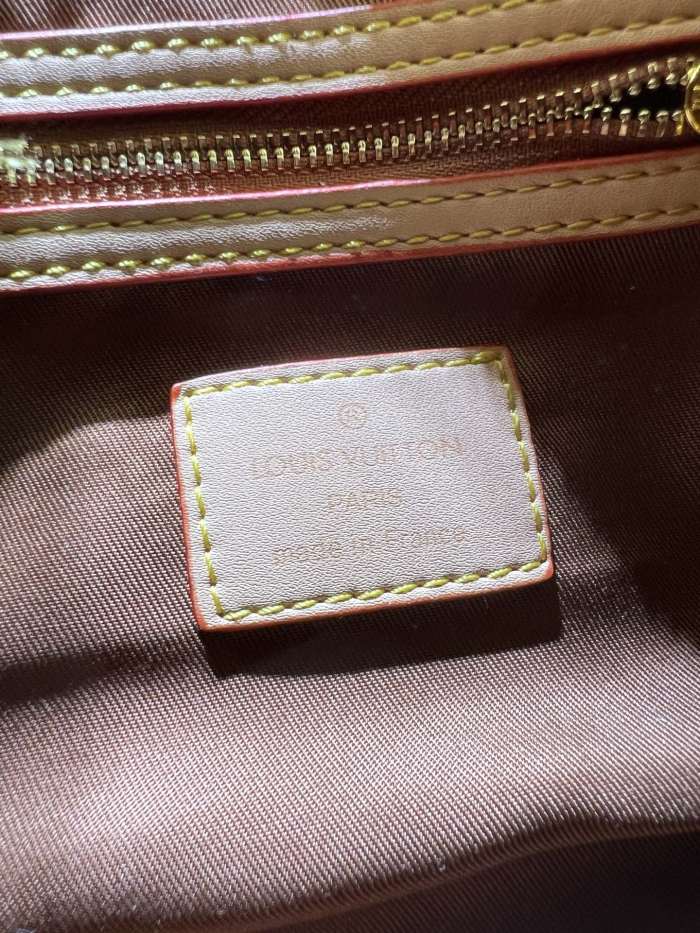 Leather bag ,5A , size 25x15x11cm ,no box,  B88-1771