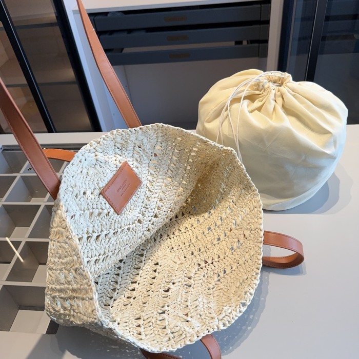 Woven beach  bag ,3A , size 45x26cm ,no box,  B68-6109