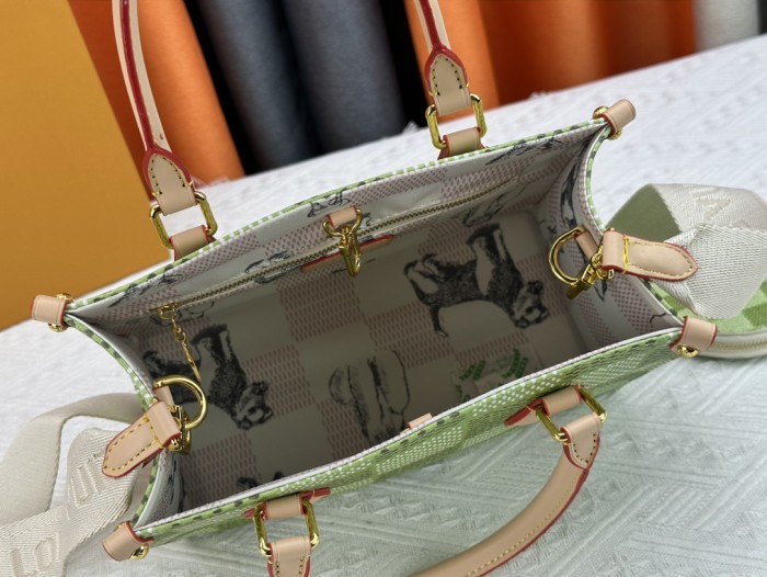 ON THE GO TOTE Canvas leather  bag ,5A,size 25X11X19cm, no box, B110-244-245