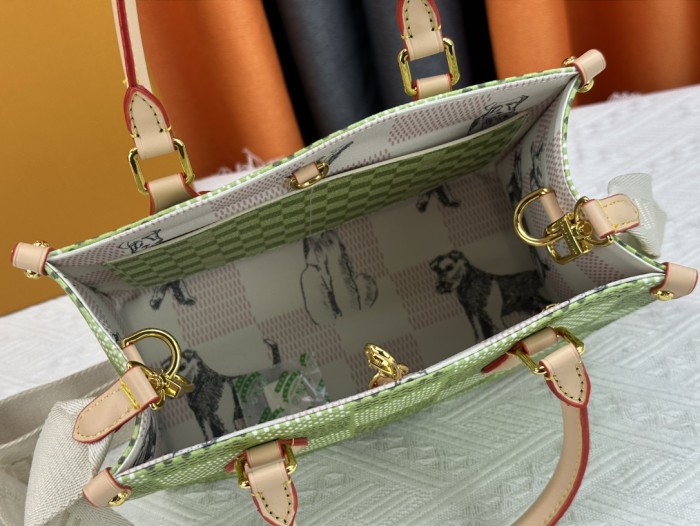 ON THE GO TOTE Canvas leather  bag ,5A,size 25X11X19cm, no box, B110-244-245