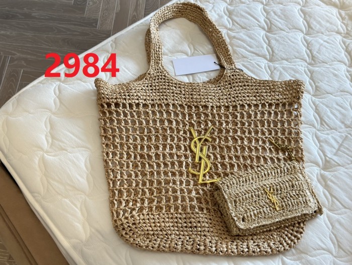 Straw raffia shopping bag mother  beach bag ,4A , size 40x37cm ,no box,  B75-2984