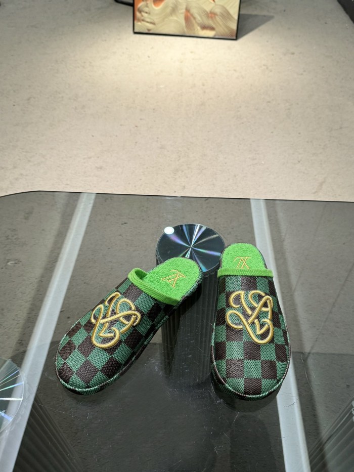 Wowen men leather couple slippers shoes,top quality, size 35-46, SS88-675