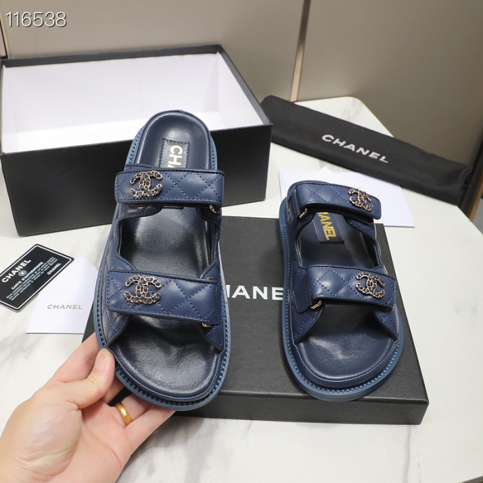 Top quality  Leather flat slipper shoes, with box, size 35-40, SS88-678-684
