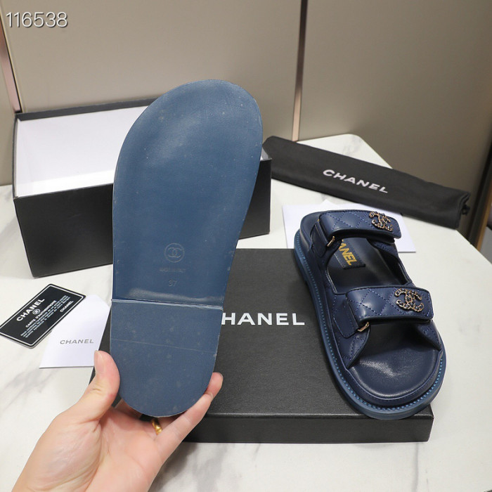 Top quality  Leather flat slipper shoes, with box, size 35-40, SS88-678-684