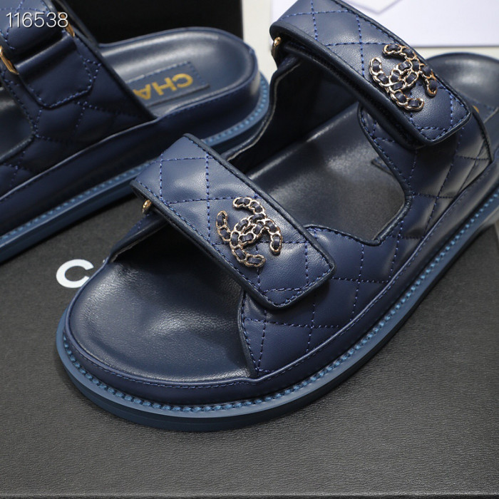 Top quality  Leather flat slipper shoes, with box, size 35-40, SS88-678-684