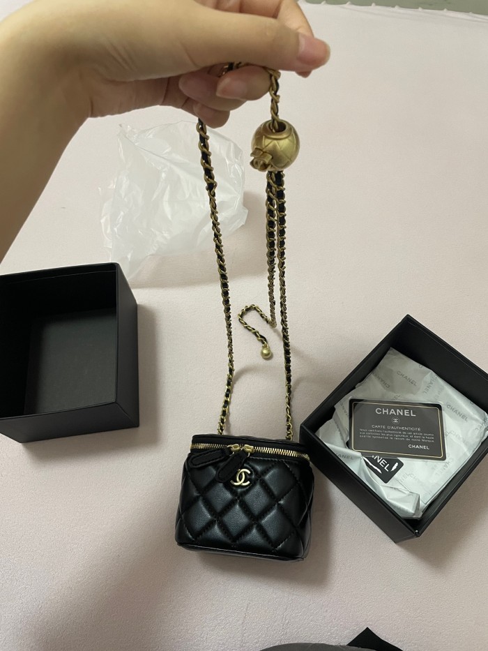 Split leather  bag ,4A , size 11x9cm ,with box,  B68-6110-6112
