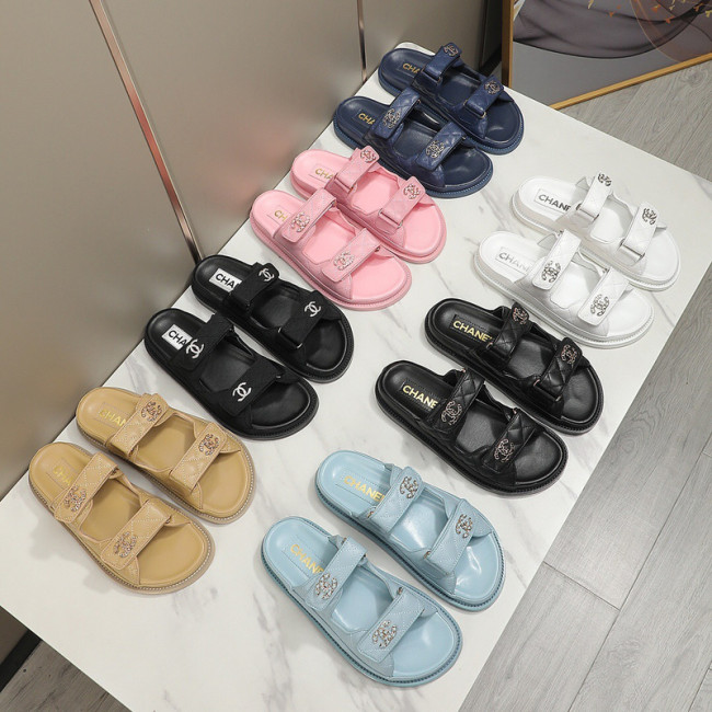Top quality  Leather flat slipper shoes, with box, size 35-40, SS88-678-684