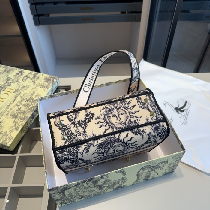 Split leather bag ,4A , size 25x21x8cm,no box,  B88-1790-1792