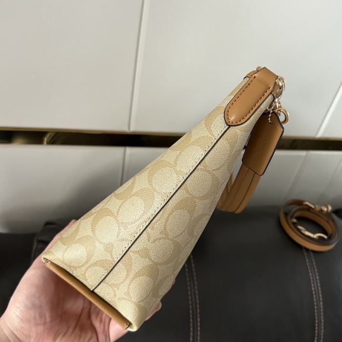 Split leather bag ,3A , size 28x18cm ,no box,  B68-6152