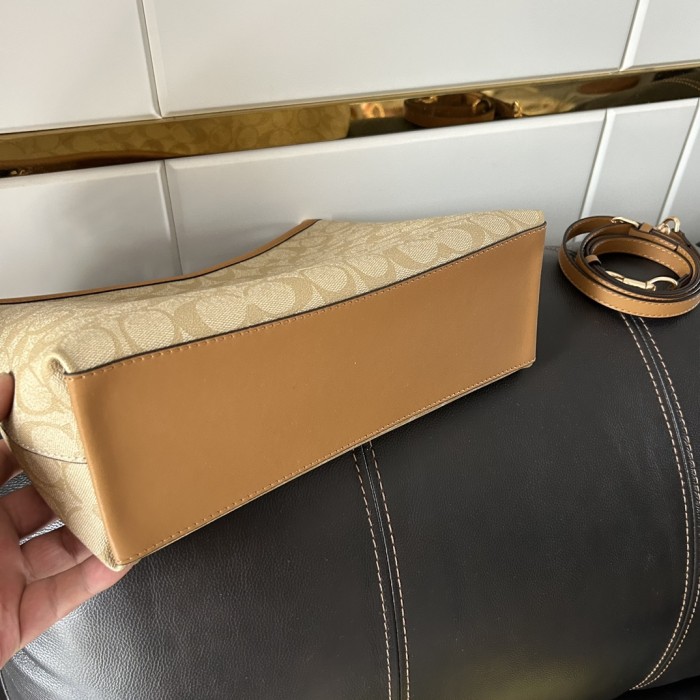 Split leather bag ,3A , size 28x18cm ,no box,  B68-6152