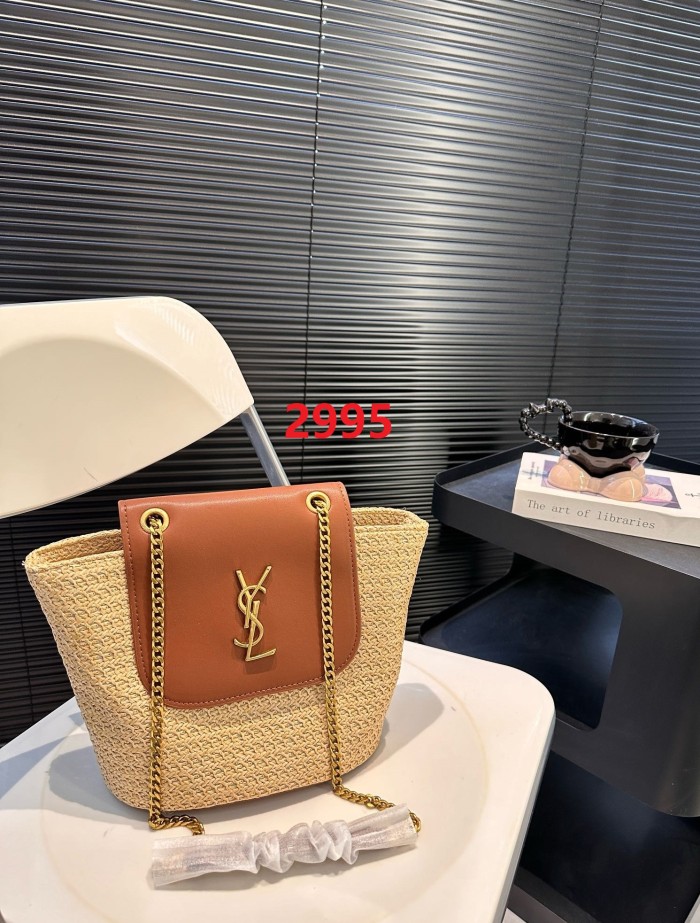 Straw raffia leather bag ,3A , size 22x20cm,no box,  B75-2993-2996