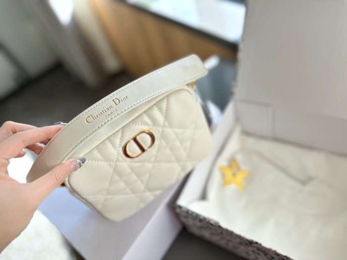 Split leather bag ,3A , size 20cm,no box,  B75-3012-3013