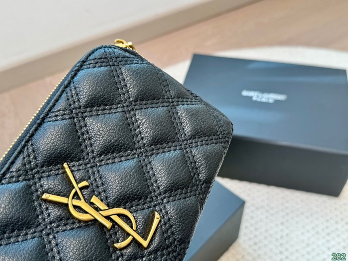 Split leather bag ,3A , size 20x11cm,no box,  B75-2999