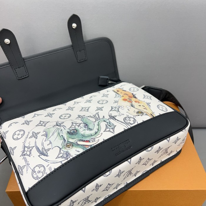Split leather bag ,3A , size 29x20cm,no box,  B75-3016