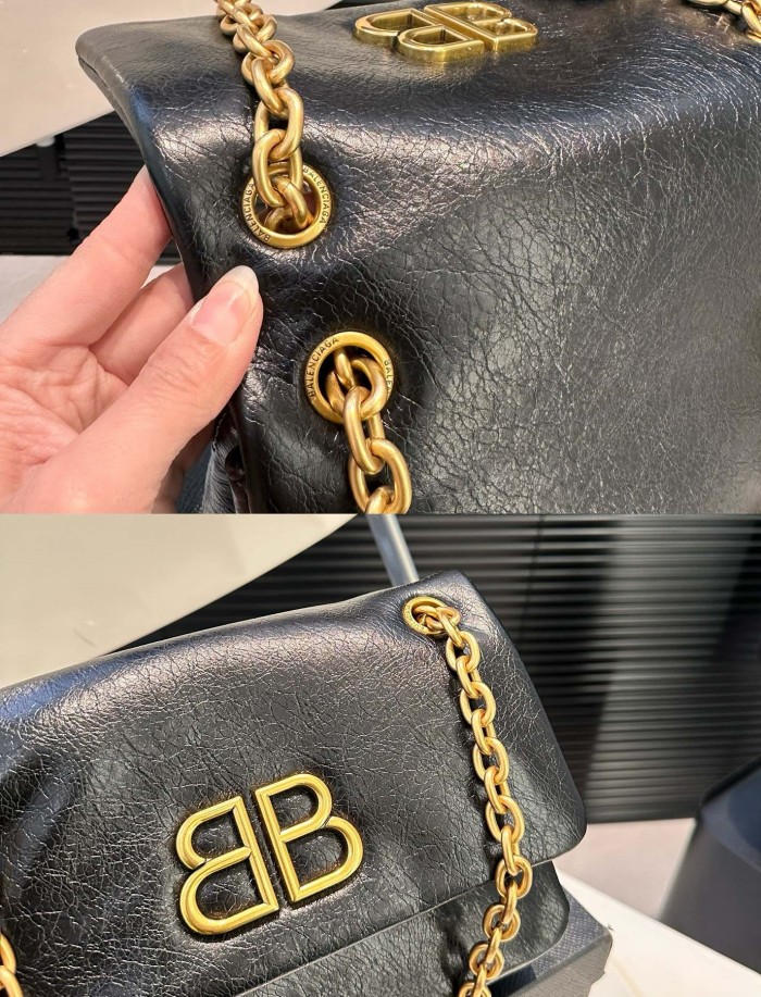 Split leather bag ,3A , size 24x17cm,no box,  B75-3003