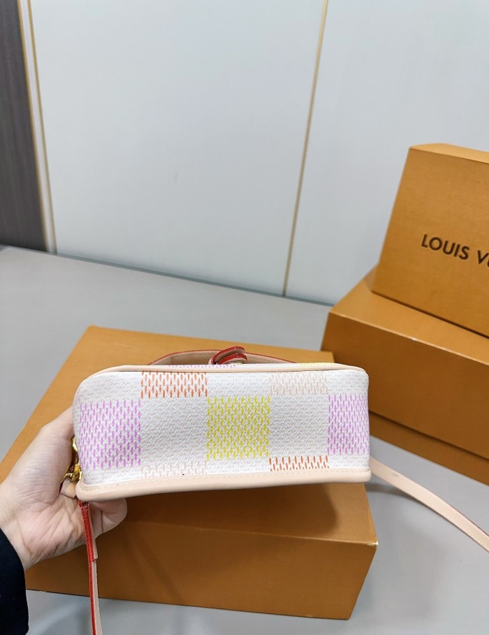 Split leather bag ,3A , size 20x14cm,no box,  B75-3005-3006