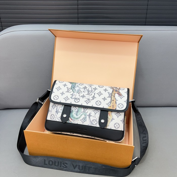 Split leather bag ,3A , size 29x20cm,no box,  B75-3016