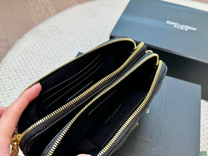Split leather bag ,3A , size 20x11cm,no box,  B75-2999