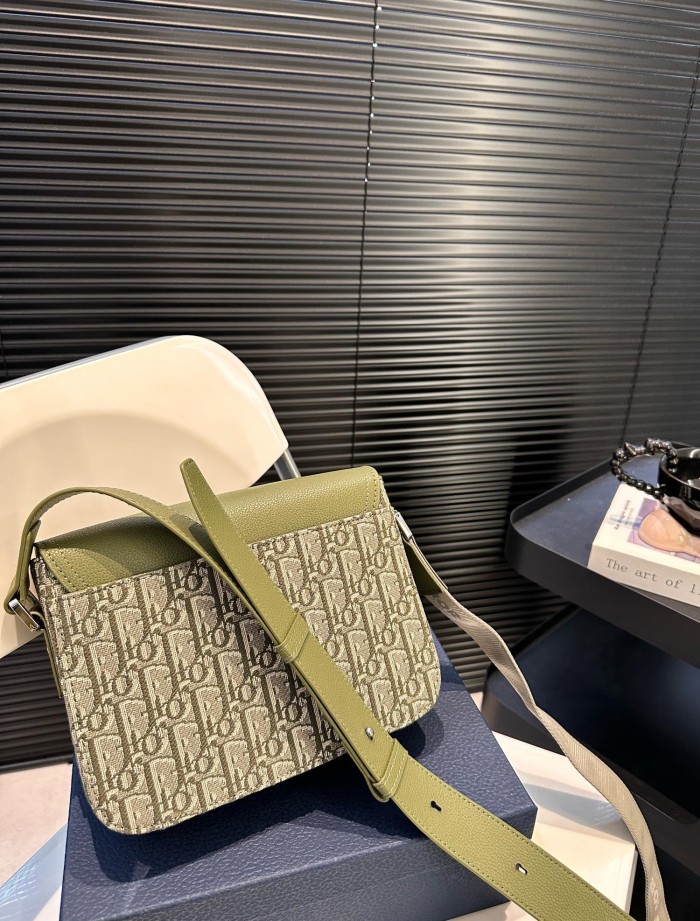 Split leather bag ,3A ,size 23x18cm,no box,  B75-3043