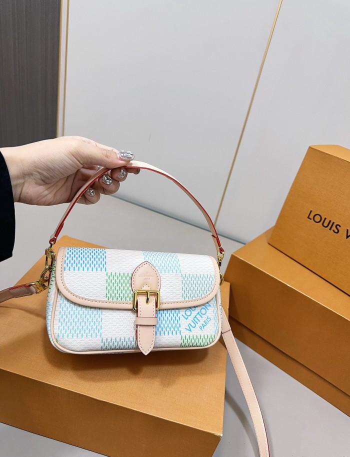 Split leather bag ,3A , size 20x14cm,no box,  B75-3005-3006
