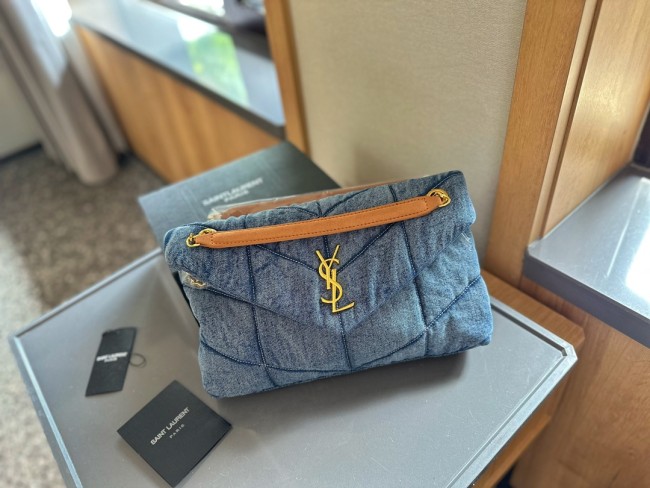 Denim bag ,3A ,size 30x19cm,no box, B75-3026-3028