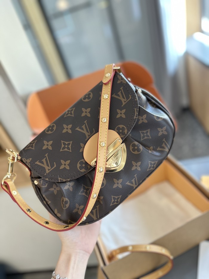 Split leather bag ,3A ,size 27x18x3cm,no box,  B75-3025