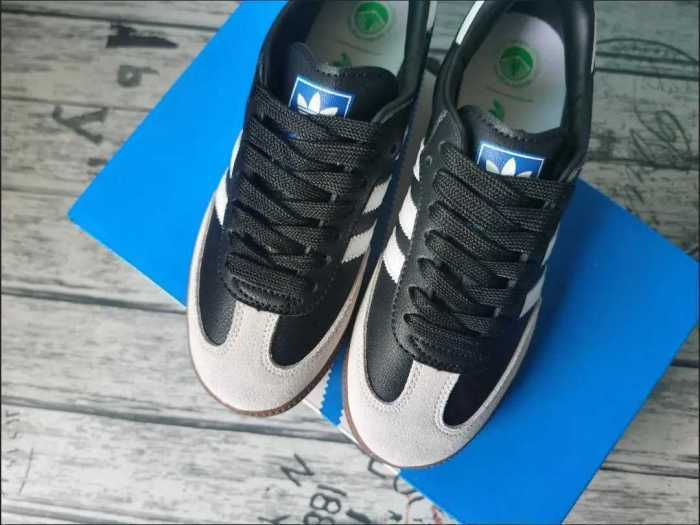 Women men OG Black White runner sneaker shoes, with box,size 36-47，SS60-2528