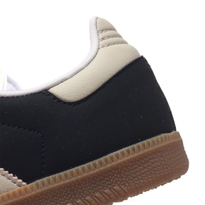 Women men OG Black White runner sneaker shoes, with box,size 36-47，SS60-2529