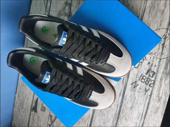 Women men OG Black White runner sneaker shoes, with box,size 36-47，SS60-2528