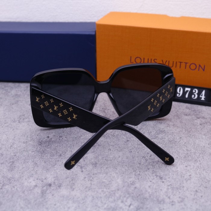 Blue light blocking sunglasses with the box and case ,G25-12-18