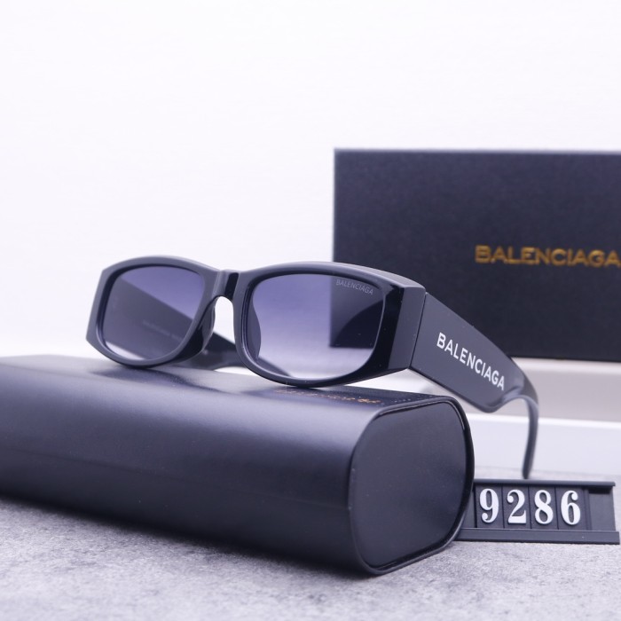 Blue light blocking sunglasses with the box and case ,G25-150-154
