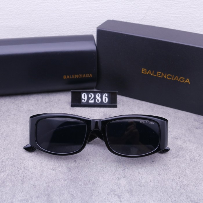 Blue light blocking sunglasses with the box and case ,G25-150-154