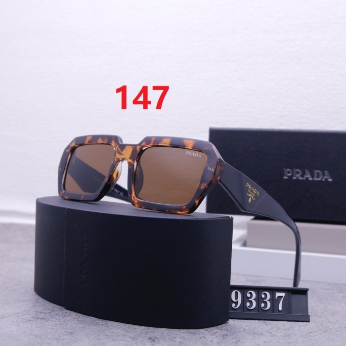 Blue light blocking sunglasses with the box and case ,G25-144-149