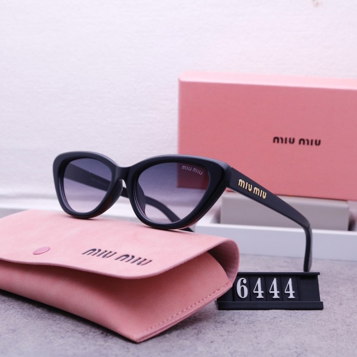 Blue light blocking sunglasses with the box and case ,G25-184-188