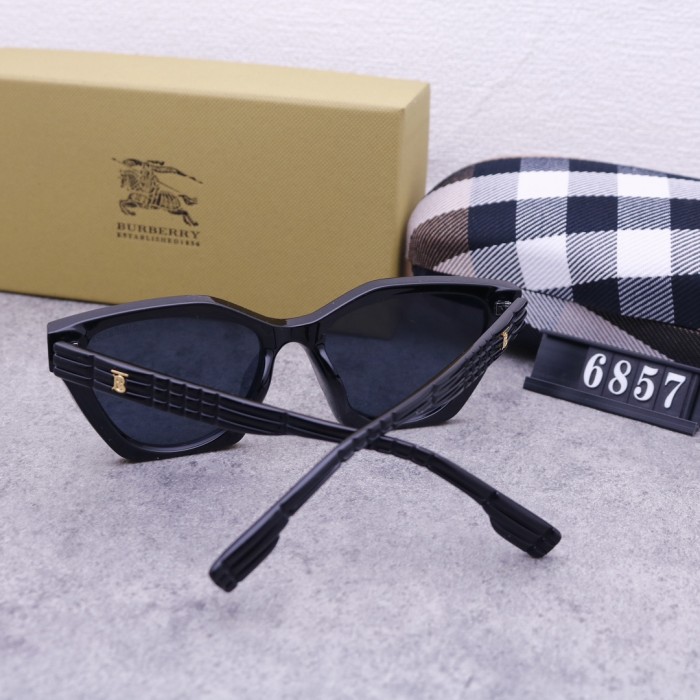 Blue light blocking sunglasses with the box and case ,G25-133-137