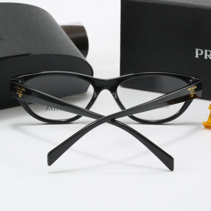 Blue light blocking sunglasses with the box and case ,G25-334-339
