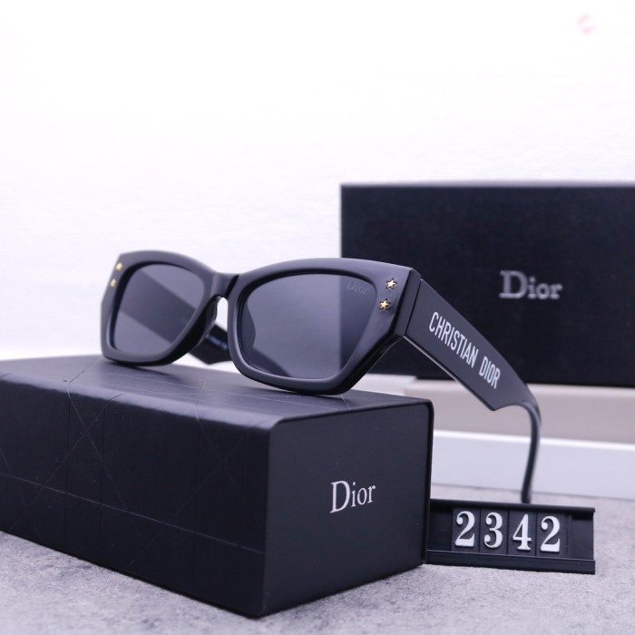 Blue light blocking sunglasses with the box and case ,G25-460-465